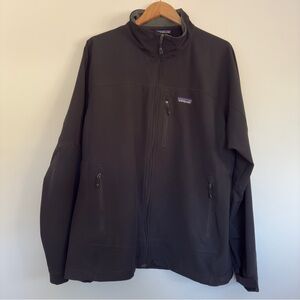 Patagonia Mens Simple Guide Softshell jacket in black Size: XXL